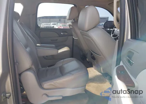 2009 Chevrolet Suburban 1500 Ltz из США, поврежденный, VIN 1GNFC360X9R292413